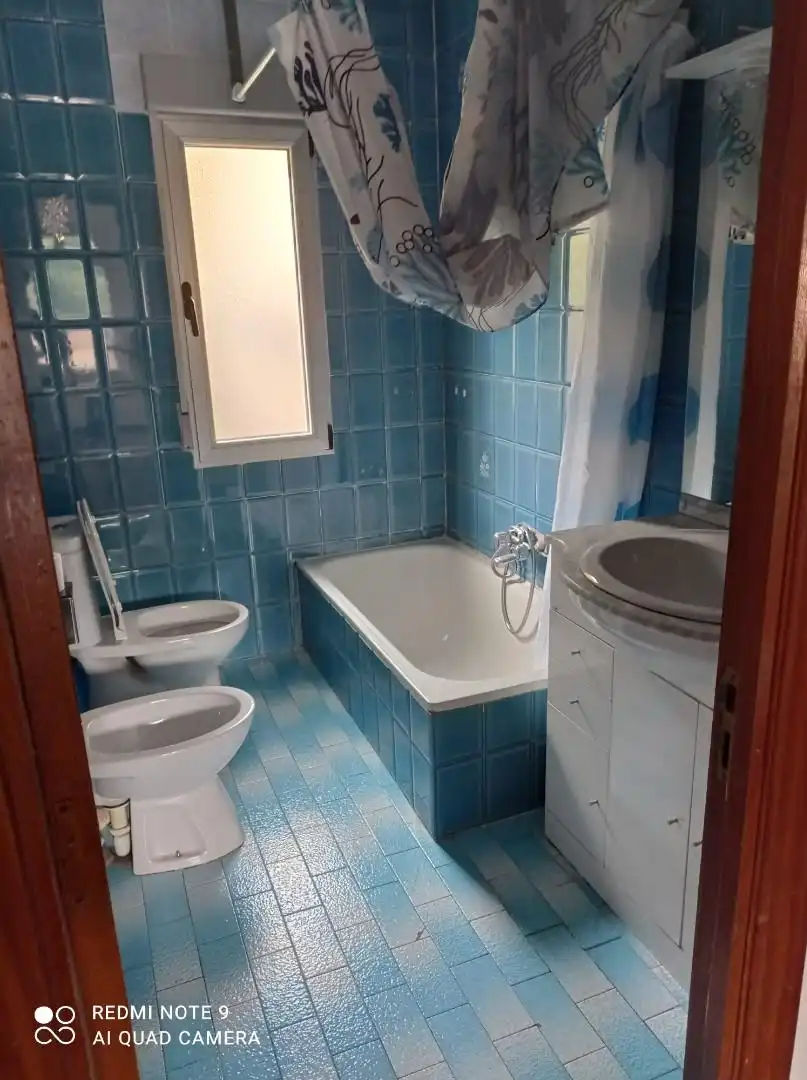 Bathroom of Flat for rent in Pradoluengo  with Heating, Parquet flooring and Terrace