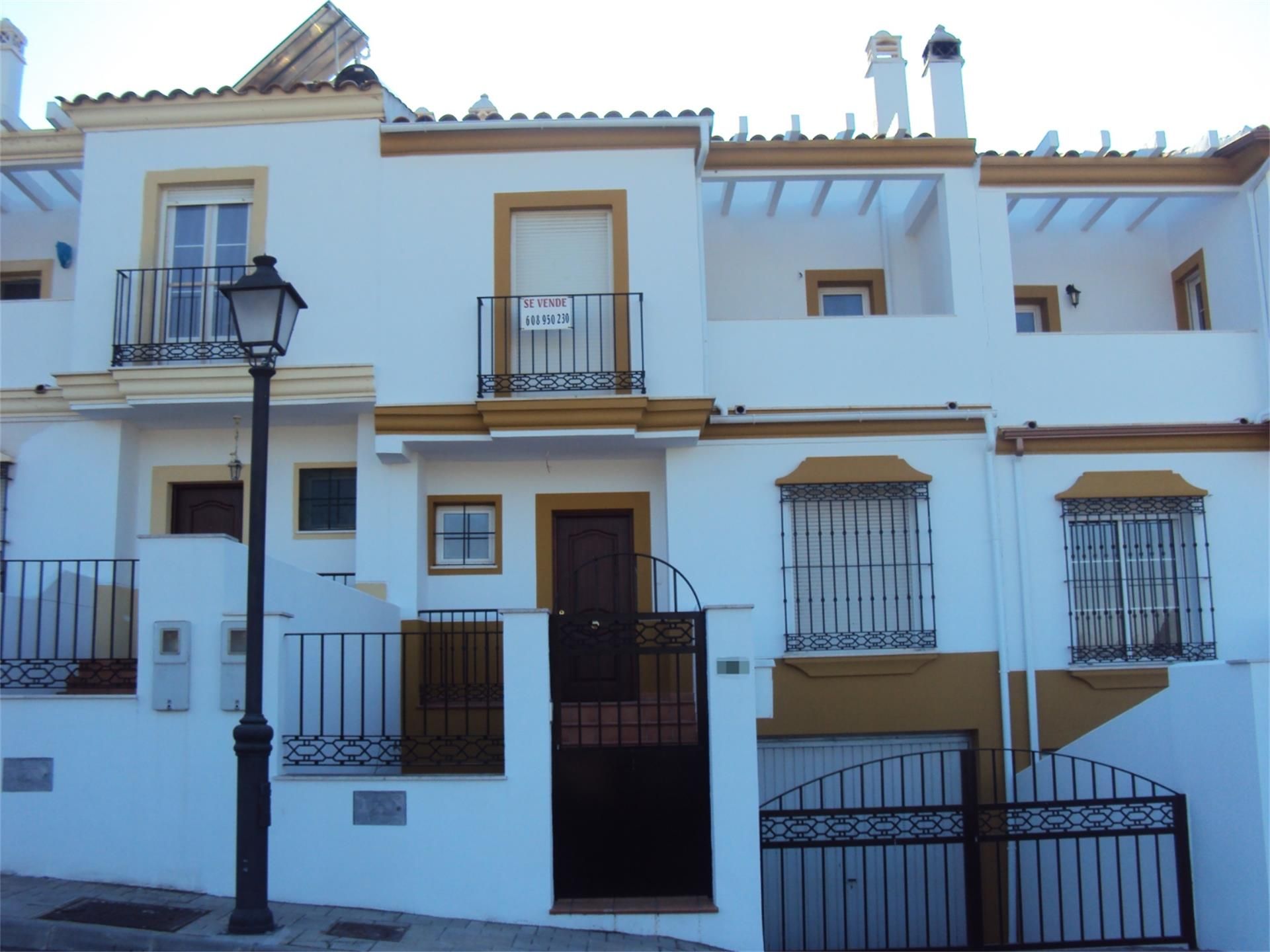 Exterior view of Single-family semi-detached for sale in Ardales  with Air Conditioner, Heating and Private garden