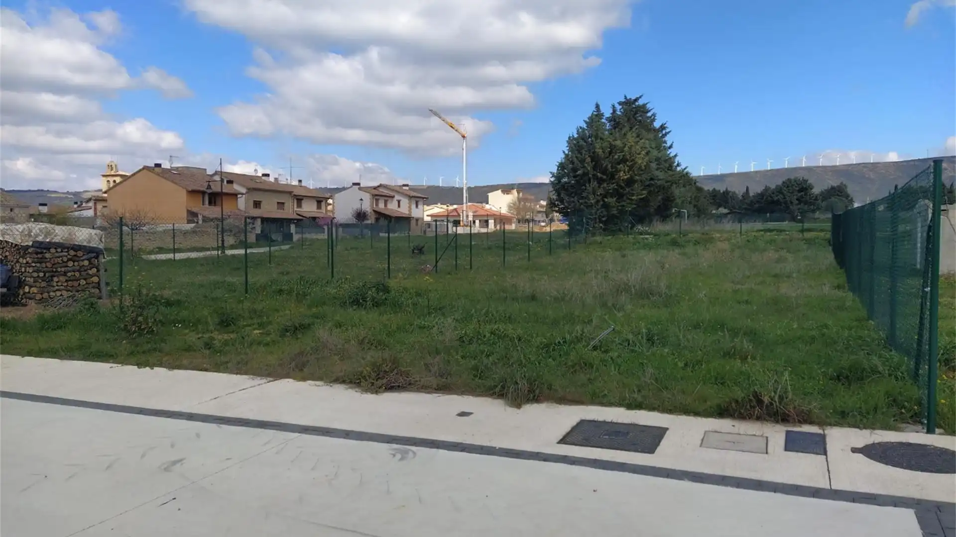 Land for sale in Uterga