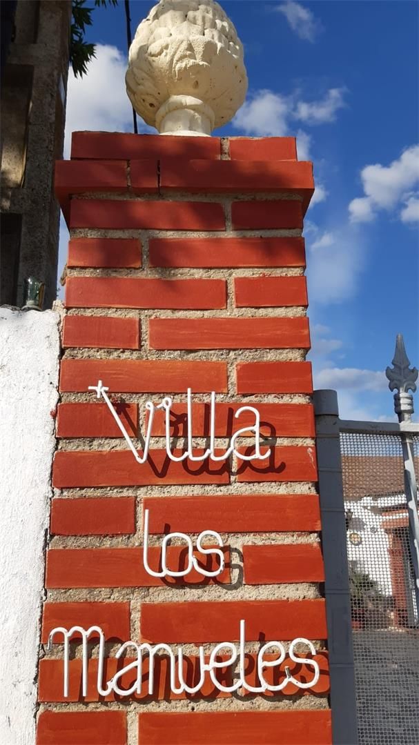 Vista exterior de Casa o xalet en venda en Puente Genil amb Piscina