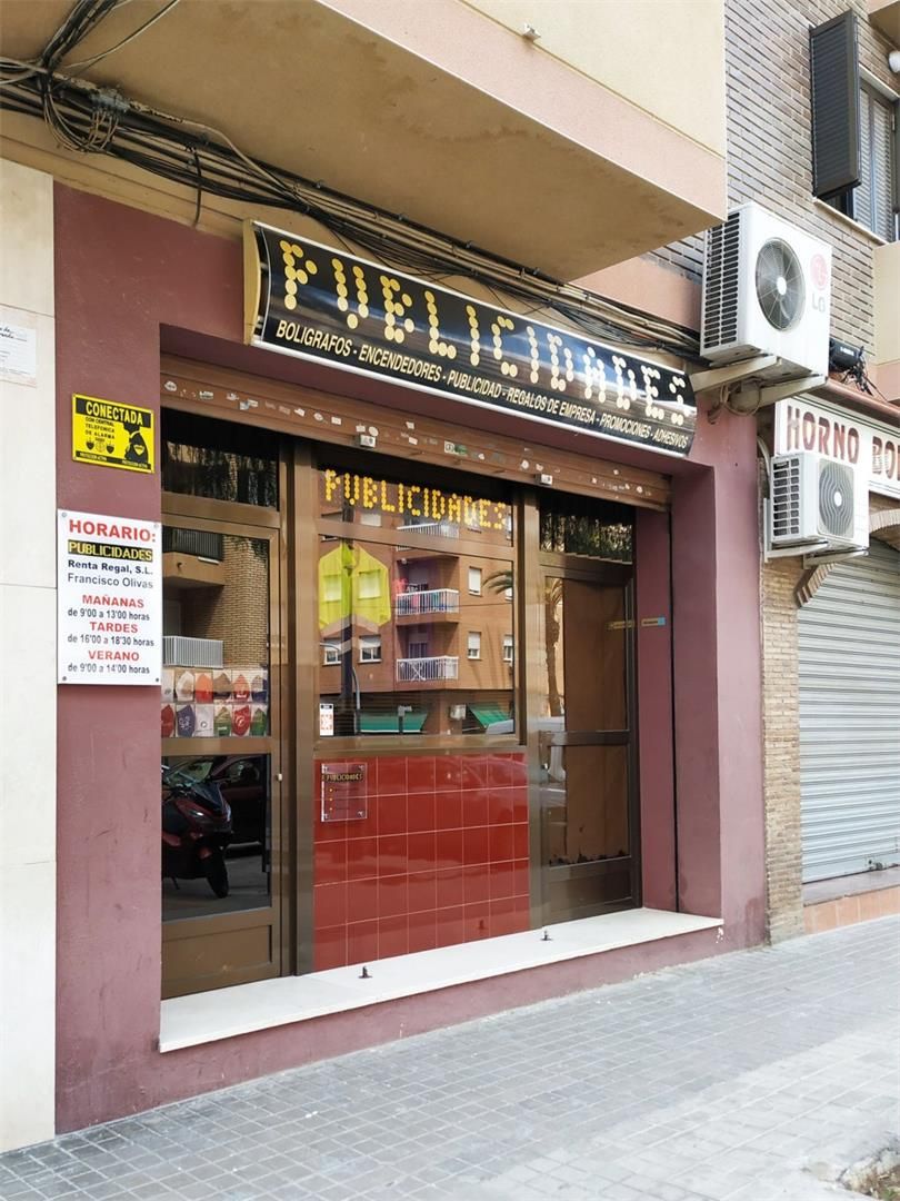 Premises for sale in Torrent  with Air Conditioner