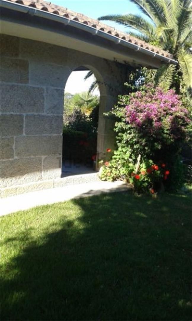 Exterior view of House or chalet for sale in Soutomaior  with Terrace