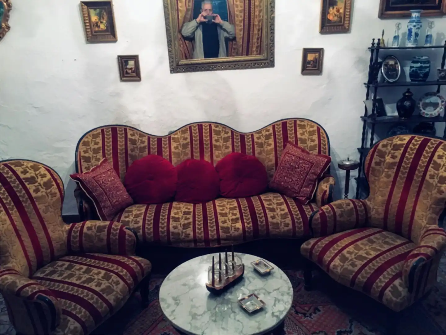 Living room of Detached homes for sale in Fuentes de Andalucía