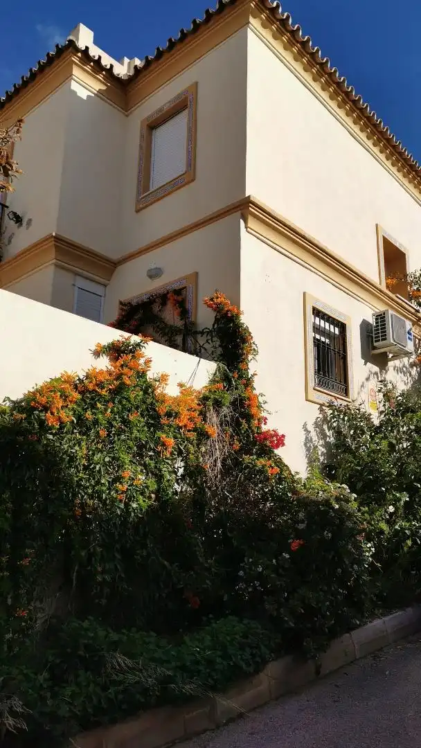 Casa o chalet en venta en Calle Almuñécar, 28, Lo Cea Vista exterior de Casa o chalet en venta en Rincón de la Victoria con Aire acondicionado, Terraza y Balcón