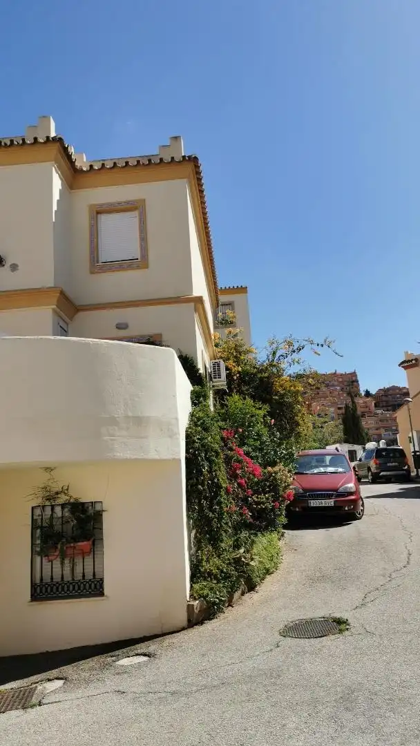 Casa o chalet en venta en Calle Almuñécar, 28, Lo Cea Vista exterior de Casa o chalet en venta en Rincón de la Victoria con Aire acondicionado, Terraza y Balcón