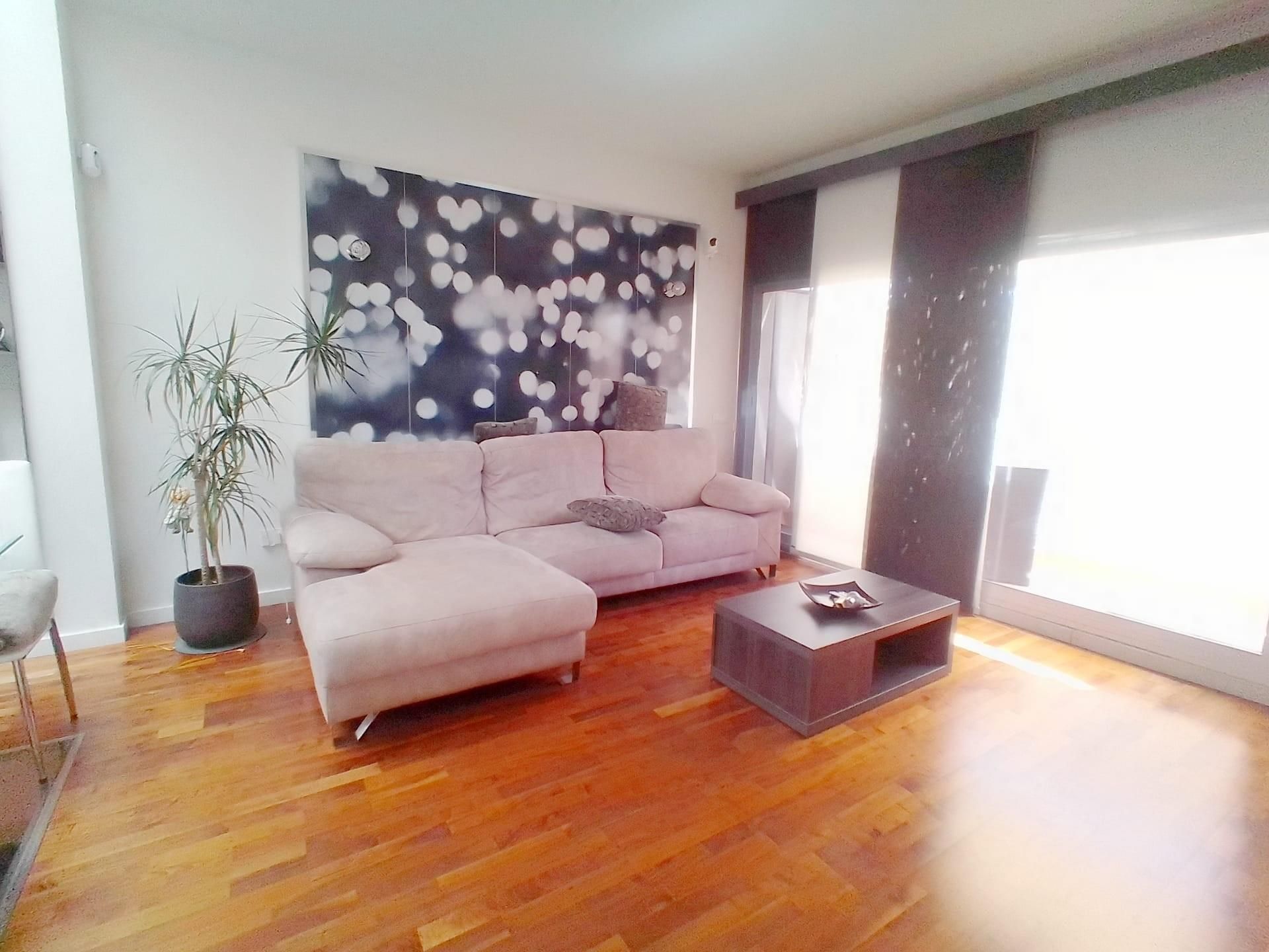 Living room of Single-family semi-detached for sale in Sant Cugat Sesgarrigues  with Terrace and Swimming Pool