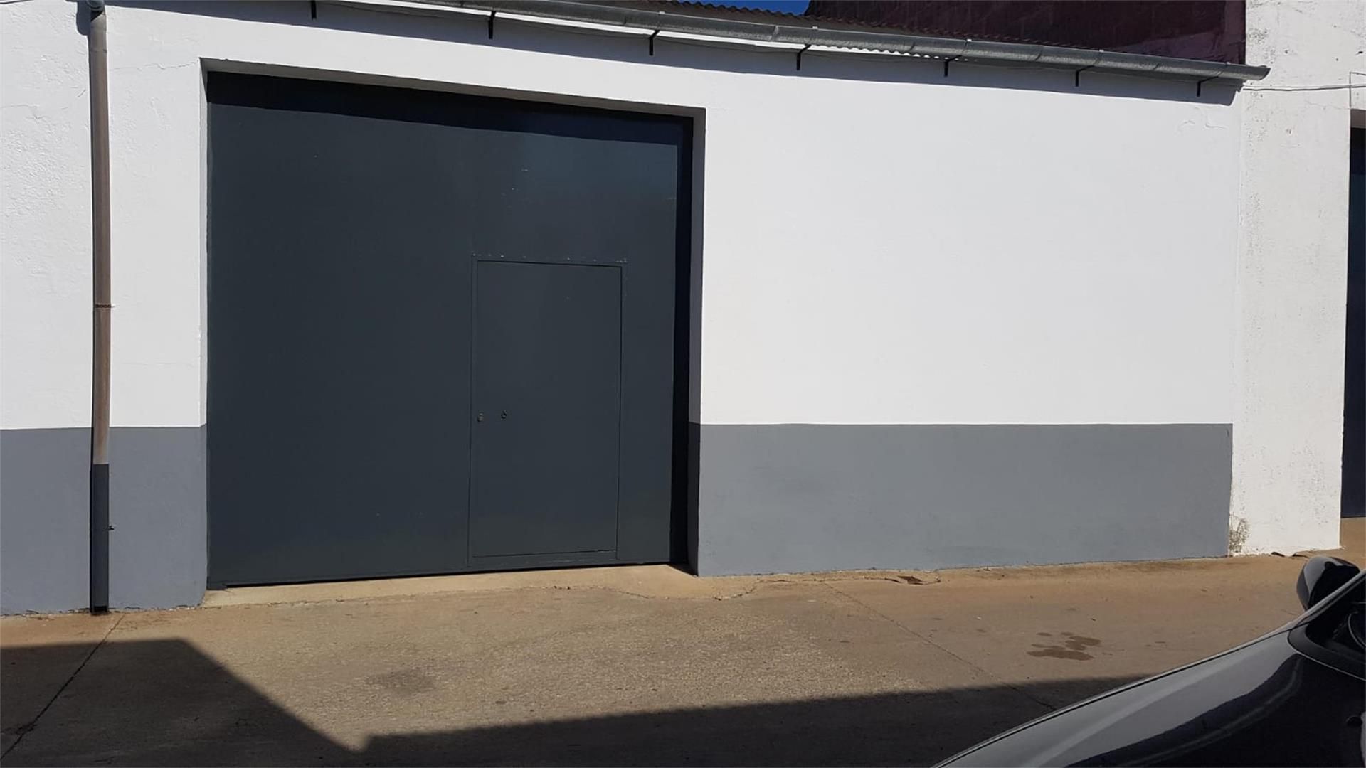 Exterior view of Garage to rent in Azuaga