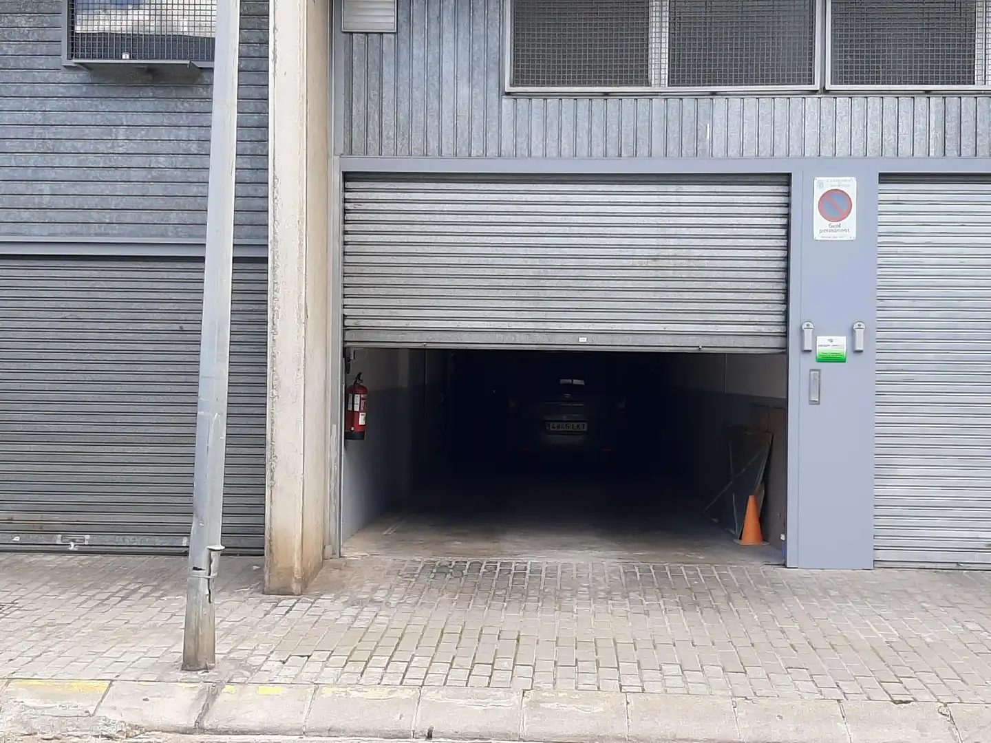 Garage for sale in Manresa