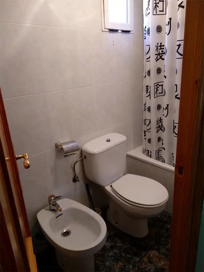 Detached homes for sale in Avenida Palencia, 3, Dueñas Bathroom of Detached homes for sale in Dueñas with Terrace
