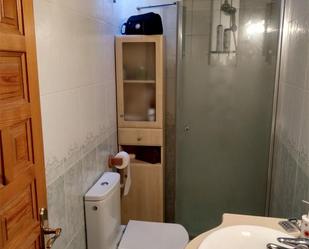 Bathroom of Single-family semi-detached for sale in Dueñas  with Heating, Parquet flooring and Terrace