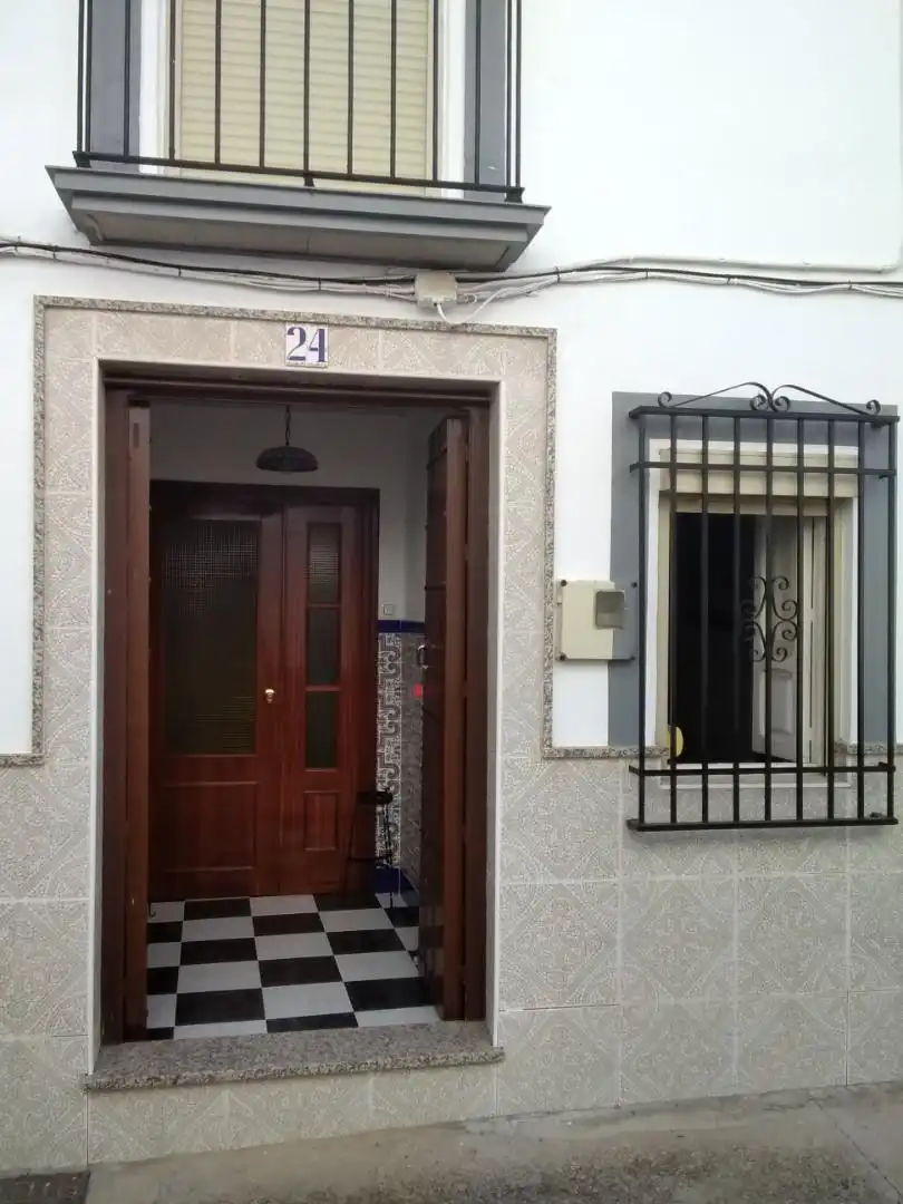 Casa adosada en venda a Calle San Juan, 24, Cuevas de San Marcos Casa adosada en venda en Cuevas de San Marcos amb Moblat i Balcó