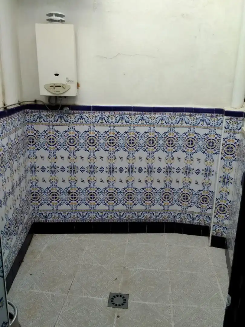 Casa adosada en venda a Calle San Juan, 24, Cuevas de San Marcos Bany de Casa adosada en venda en Cuevas de San Marcos amb Moblat i Balcó
