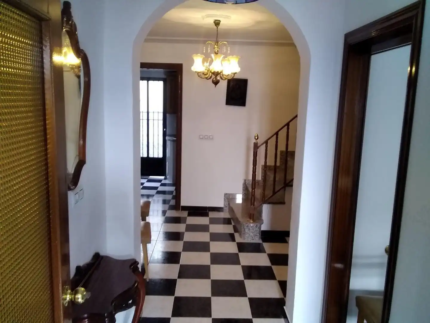 Casa adosada en venda a Calle San Juan, 24, Cuevas de San Marcos Casa adosada en venda en Cuevas de San Marcos amb Moblat i Balcó
