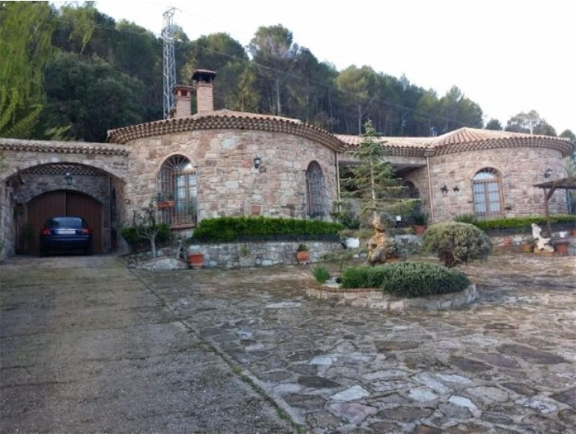 Vista exterior de Casa o xalet en venda en Puente de Génave amb Calefacció, Jardí privat i Terrassa