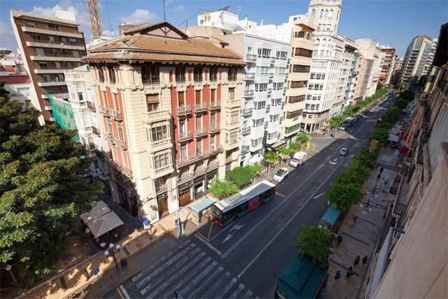 Oficina en Alquiler en Rambla Méndez Núñez, 39 en Barrio del Centro