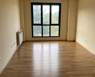 Bedroom of Flat for sale in Salamanca Capital  with Parquet flooring and Oven