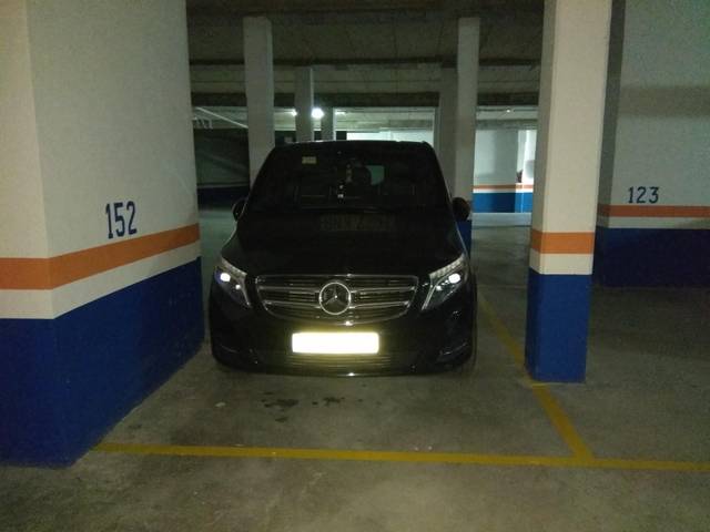 Garaje en Venta en Avenida de Naciones Unidas, 1 en Ariznabarra