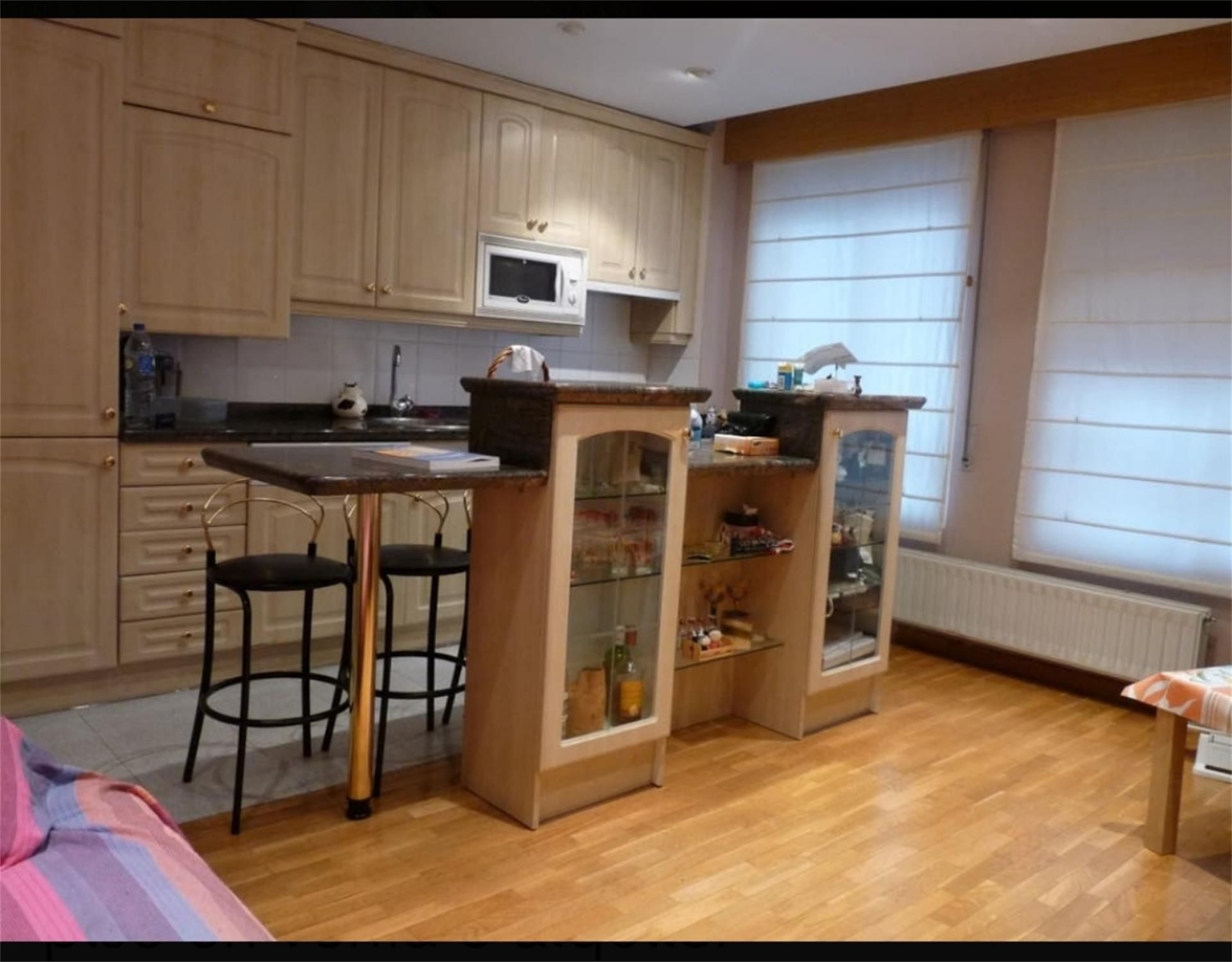 Cuina de Apartament en venda en Burgos Capital amb Calefacció, Parquet i Traster