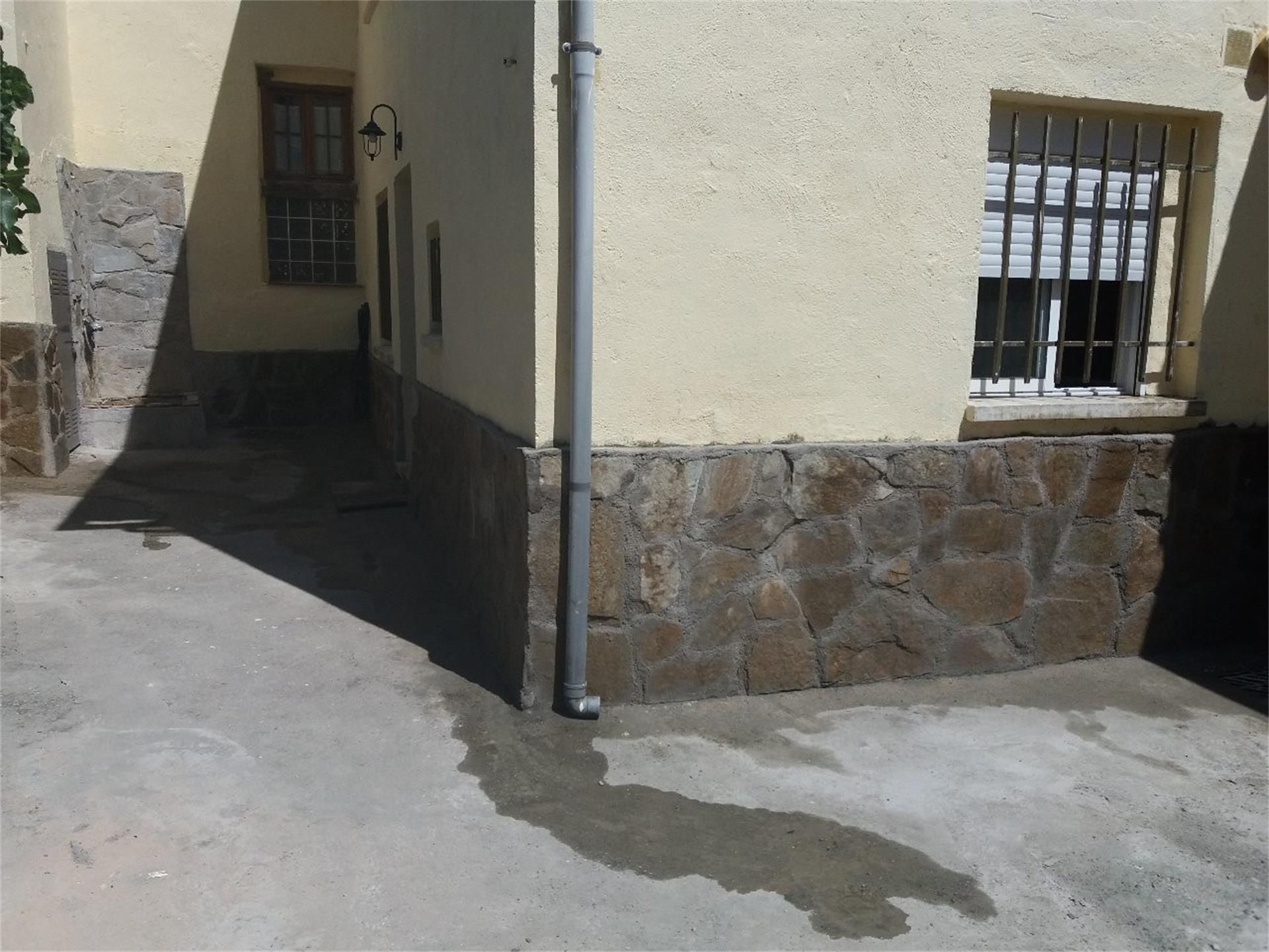 Exterior view of Single-family semi-detached for sale in Lanzahíta