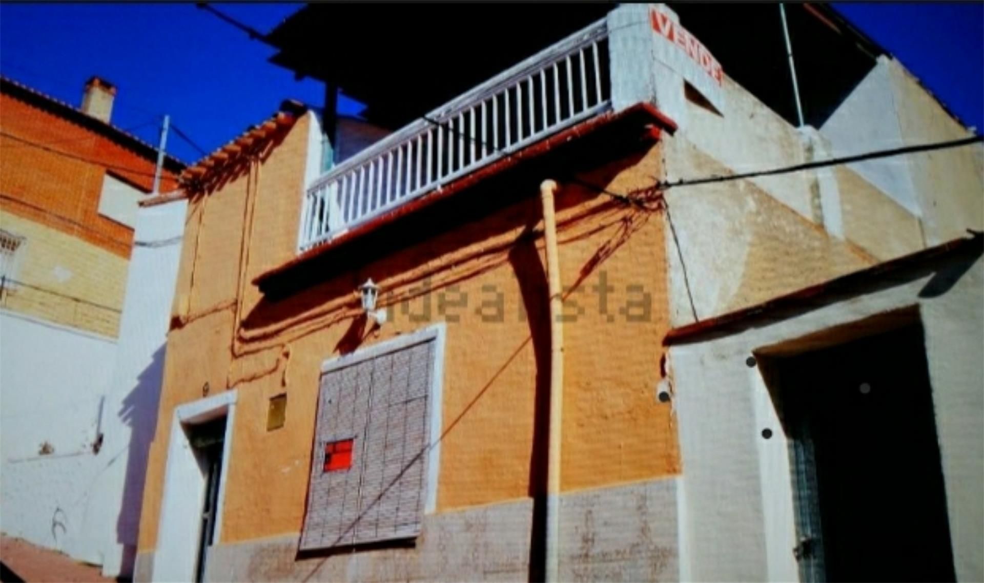 Vista exterior de Casa adosada en venda en Aliaguilla amb Terrassa, Moblat i Microones