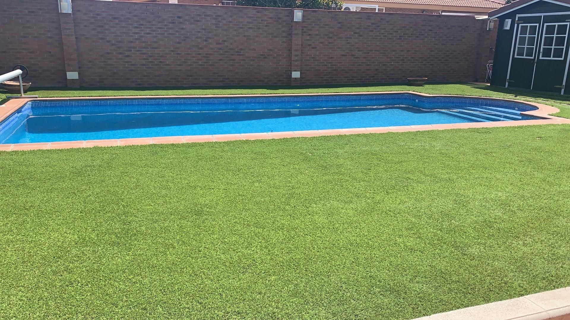 Swimming pool of House or chalet for sale in Sacedón  with Air Conditioner, Heating and Private garden