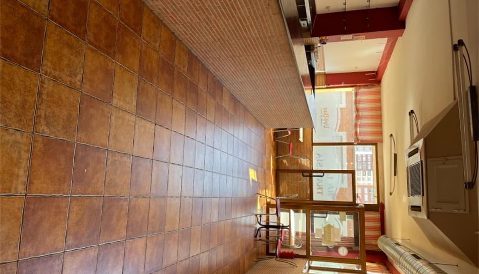 Photo 1 of Premises for sale in Calle Sagrada Familia, 4, El Carmen - Casas del Hogar, Palencia