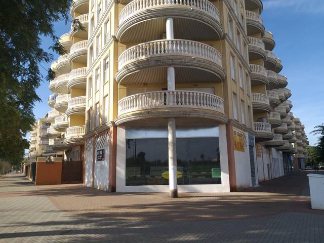 Local comercial en Alquiler en Avenida Juan Chabás, 2 en La Pedrera - Vessanes