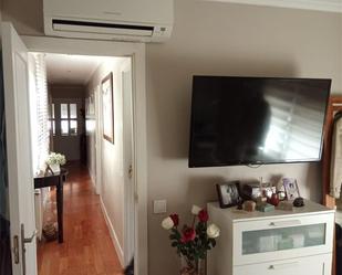 Living room of Single-family semi-detached for sale in Argés  with Air Conditioner, Terrace and Balcony