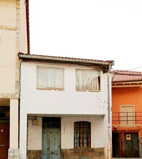 Foto 2 de Piso en venta en Calle del Cardenal Aguirre, 17, La Pola de Gordón , León