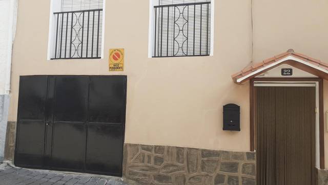 Casa adosada en Venta en Calle Fraile, 22 en Siles