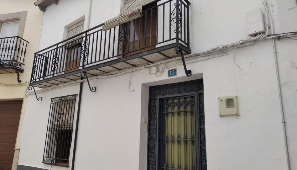 Casa adosada en venta en Calle Garabatillo, 16, Baeza, Jaén - imagen 1 Foto 1 de Casa adosada en venta en Calle Garabatillo, 16, Baeza, Jaén