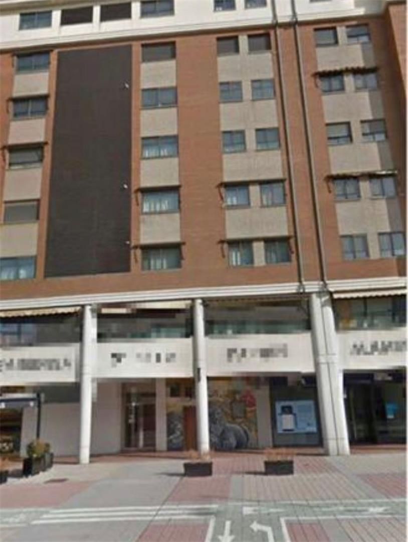 Garatge de lloguer a Paseo de Zorrilla, 173, Parque Alameda - Paula López