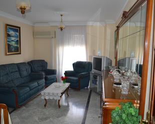 Living room of Flat for sale in La Carolina  with Air Conditioner, Terrace and Balcony