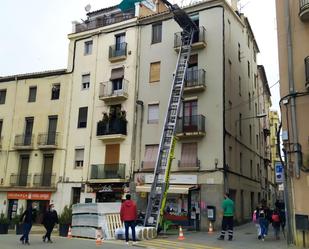 Vista exterior de Pis en venda en Manresa amb Balcó