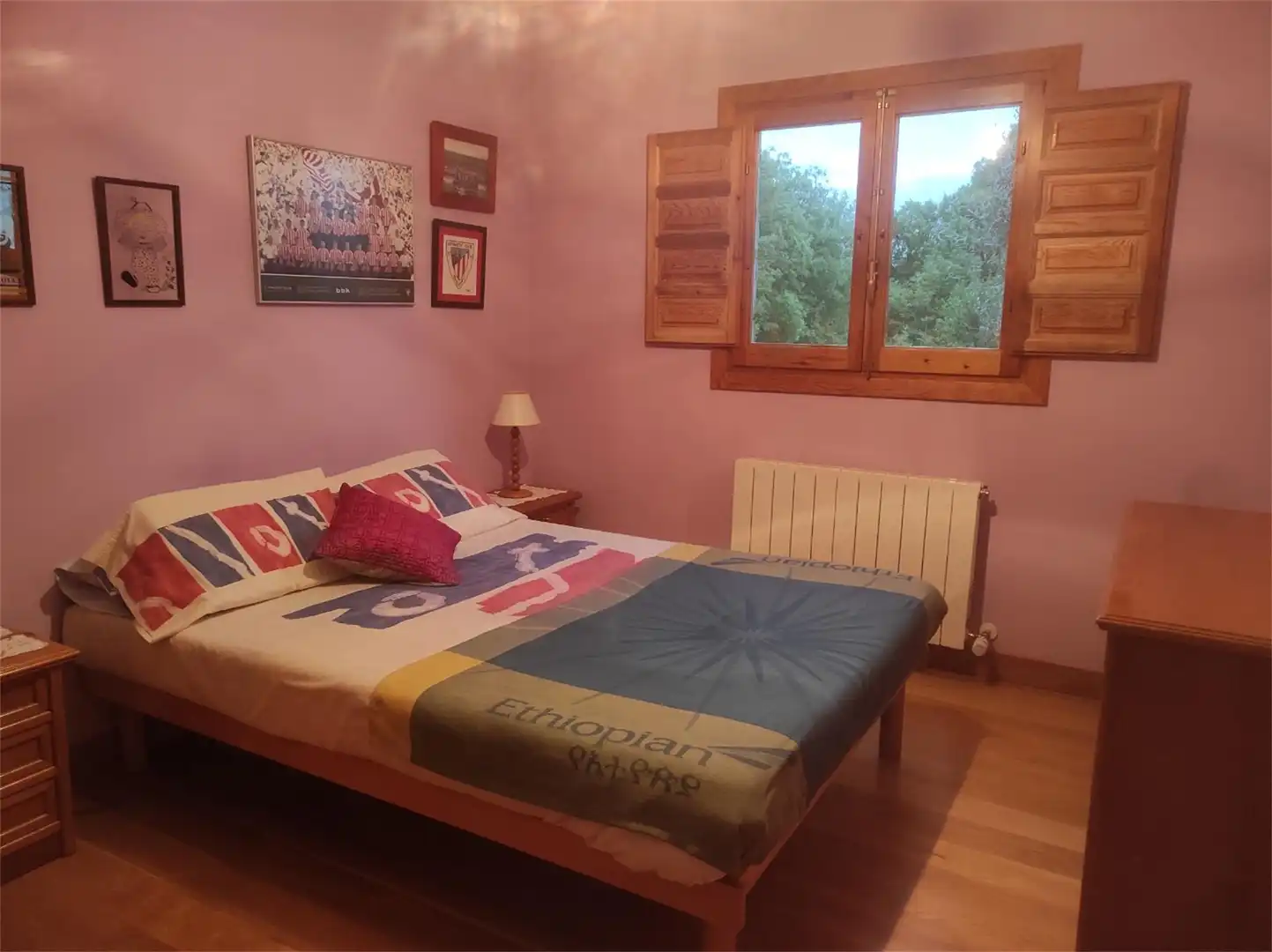 Dormitori de Casa o xalet en venda en Villarcayo de Merindad de Castilla la Vieja amb Piscina