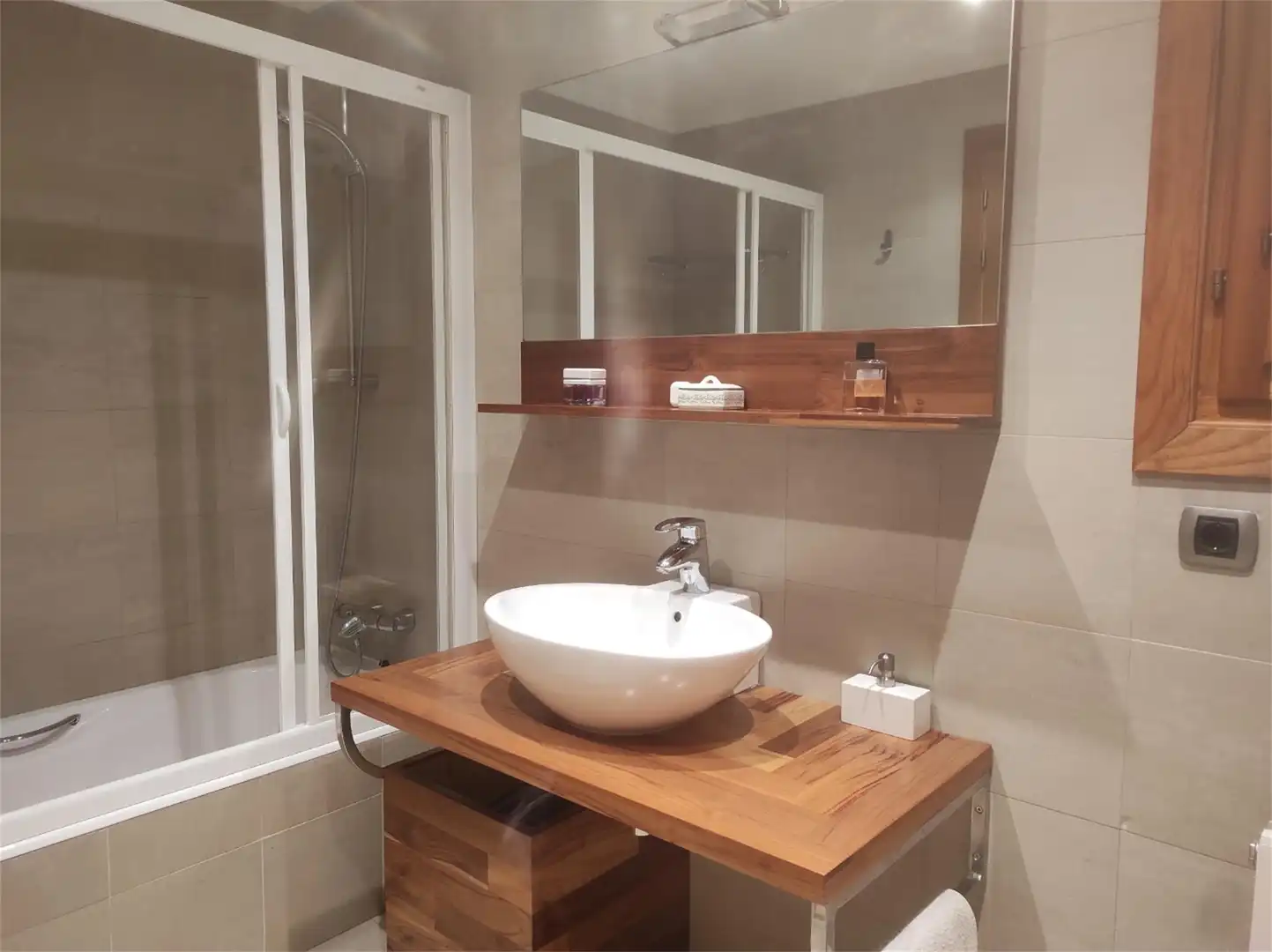 Bany de Casa o xalet en venda en Villarcayo de Merindad de Castilla la Vieja amb Piscina