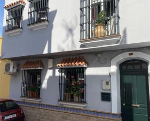 Exterior view of Single-family semi-detached for sale in Algeciras  with Air Conditioner, Heating and Terrace