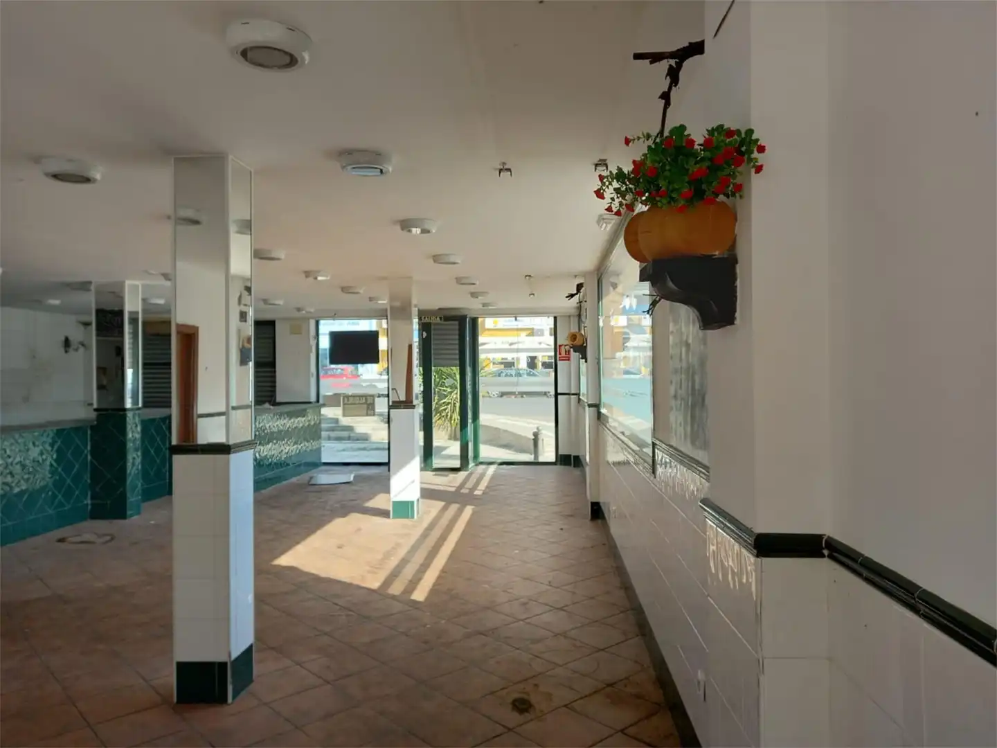 Commercial properties for rent in Bormujos