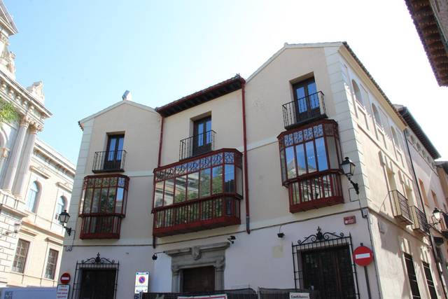 Local comercial en Alquiler en Plaza de la Merced en Casco Histórico