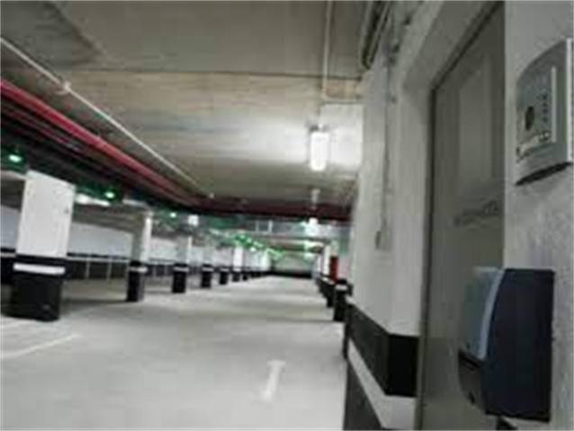 Garaje en Alquiler en Calle del General Lacy en Palos de Moguer