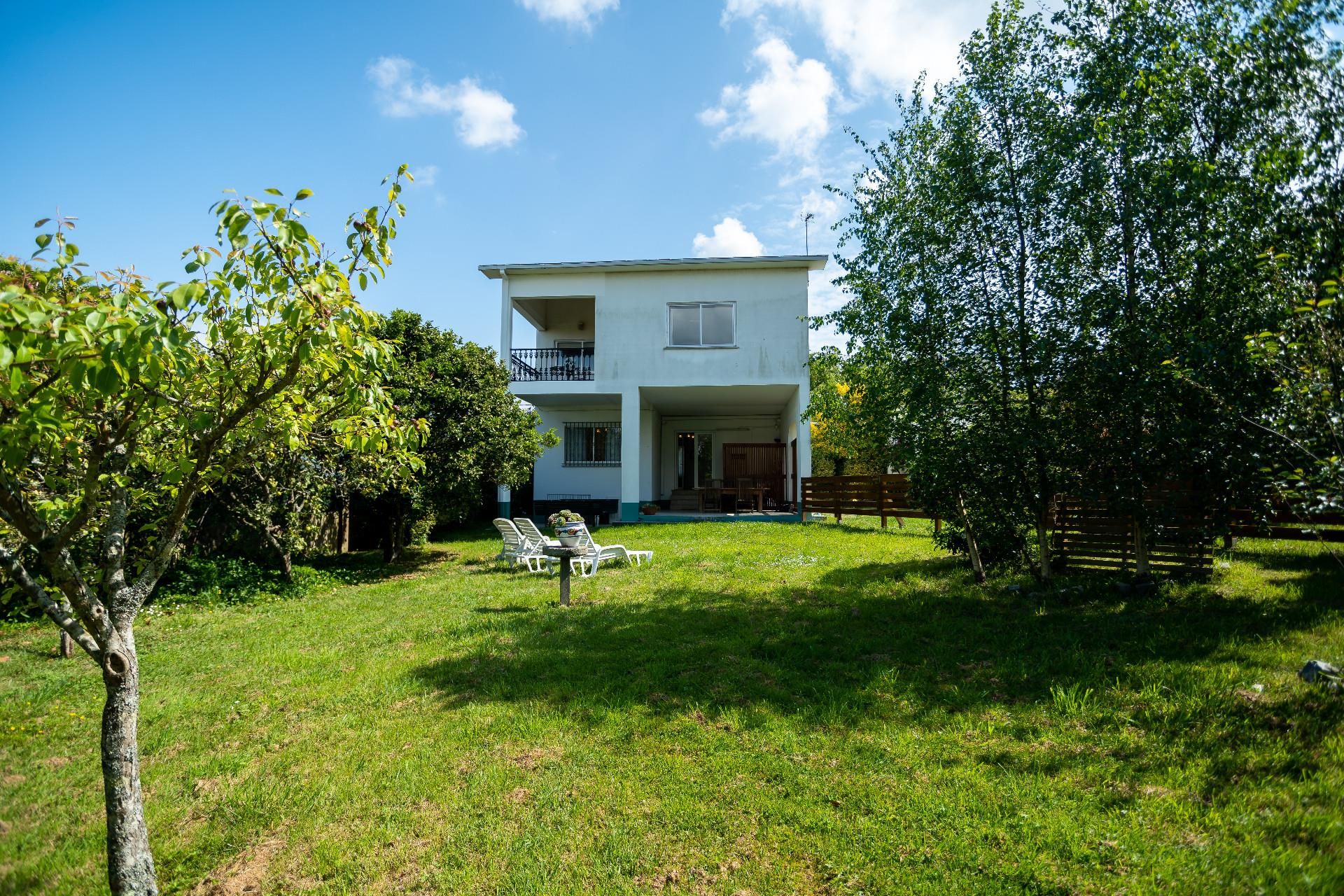 Exterior view of House or chalet to rent in Valdoviño  with Heating, Furnished and Oven