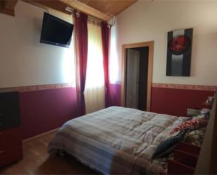 Bedroom of House or chalet for sale in Quintanilla Vivar  with Heating, Private garden and Storage room