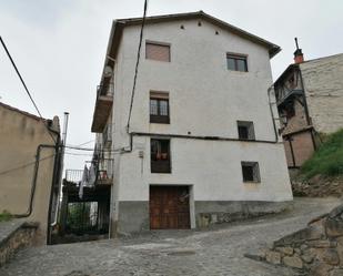 Außenansicht von Wohnung zum verkauf in Villoslada de Cameros mit Terrasse und Balkon