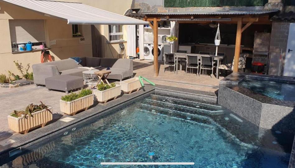 Casa adosada en venda a Calle San Salvador, L'Alcora, Castellón - imatge 1 Foto 1 de Casa adosada en venda a Calle San Salvador, L'Alcora, Castellón