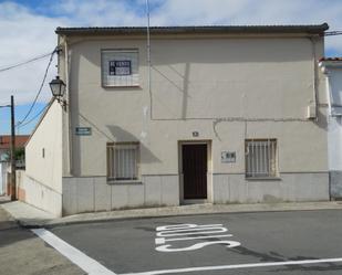 Exterior view of Single-family semi-detached for sale in Malpartida de Plasencia