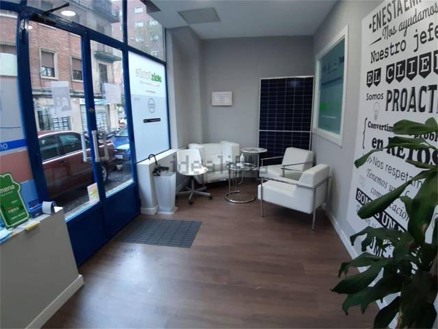 Local comercial en Alquiler en Calle Toledo, 1 en Salesas
