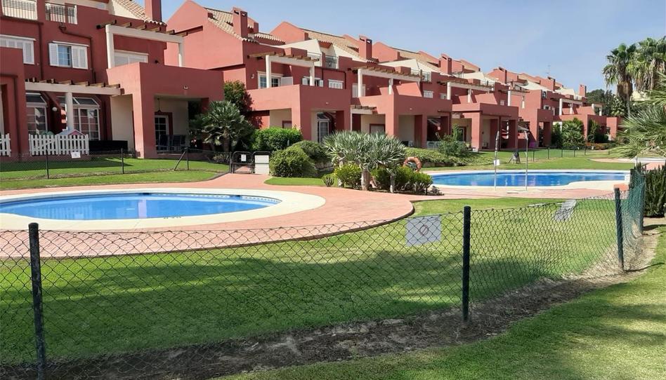 Casa adosada en venda a Sotogrande Costa, Cádiz - imatge 1 Foto 1 de Casa adosada en venda a Sotogrande Costa, Cádiz