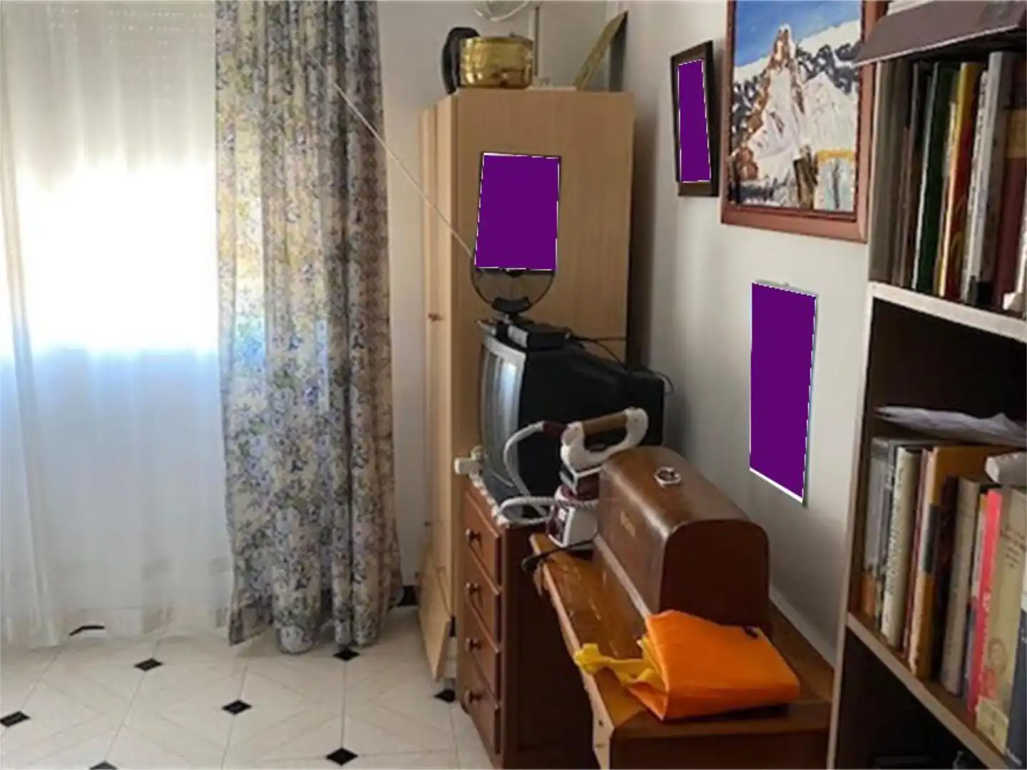 Casa o chalet en venta en Calle Virgen del Refugio, 27, La Hacienda - Nueva Andalucía Habitación de Casa o chalet en venta en Dos Hermanas con Aire acondicionado, Calefacción y Terraza
