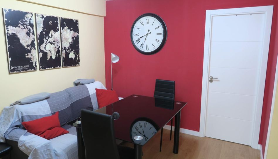 Room in Avenida Santa Cecilia, 9, Triana Oeste, Sevilla Capital - image 1 Photo 1 of Room in Avenida Santa Cecilia, 9, Triana Oeste, Sevilla Capital