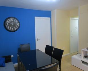 Menjador de Apartament per a compartir en  Sevilla Capital amb Aire condicionat